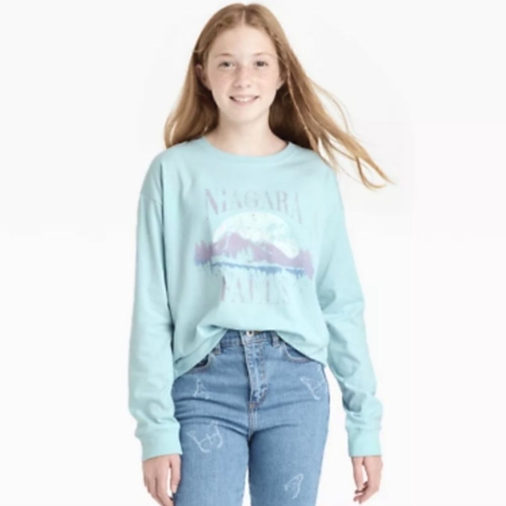 NWT ArtClass Oversize L/S Tee